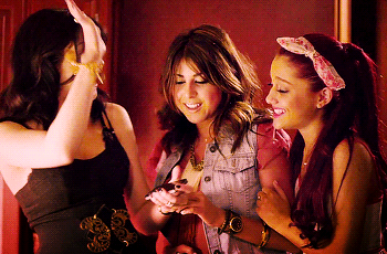 Le vestiaire de Victorious : décryptage des looks les plus cultes